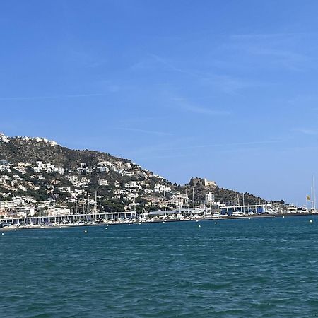 Castell Joncar,30 M De La Playa, 1Era Linea De Mar, Vista Al Mar Apartment Roses Exterior photo