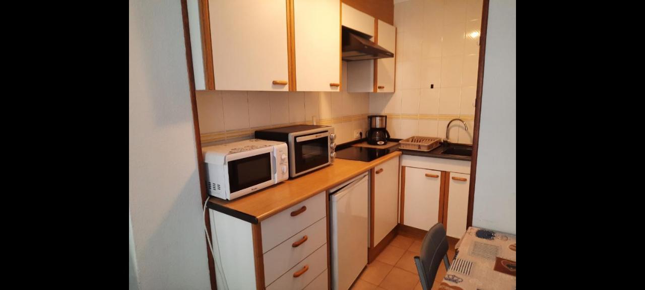 Castell Joncar,30 M De La Playa, 1Era Linea De Mar, Vista Al Mar Apartment Roses Exterior photo